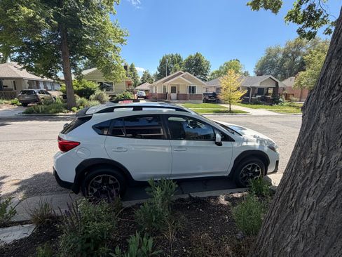 Used 2018 Subaru Crosstrek 2.0i Premium w/ Moonroof Package AWD/4WD image 11