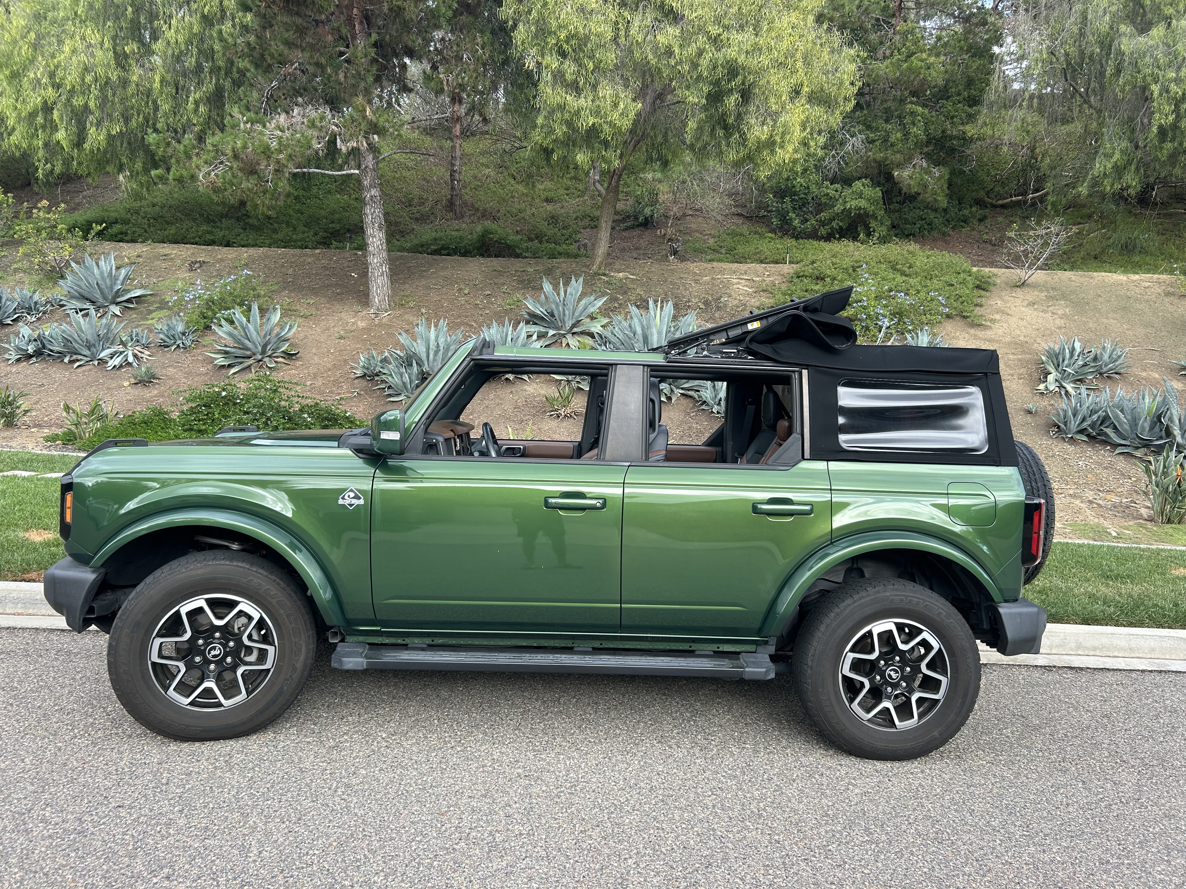 Used 2024 Ford Bronco Outer Banks AWD/4WD image 4