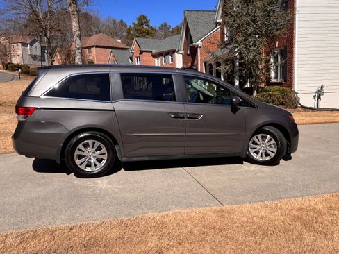 Used 2016 Honda Odyssey EX-L image 4