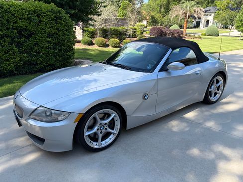 Used 2006 BMW Z4 3.0si RWD image 1