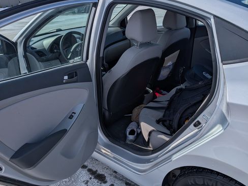 Used 2017 Hyundai Accent SE image 9