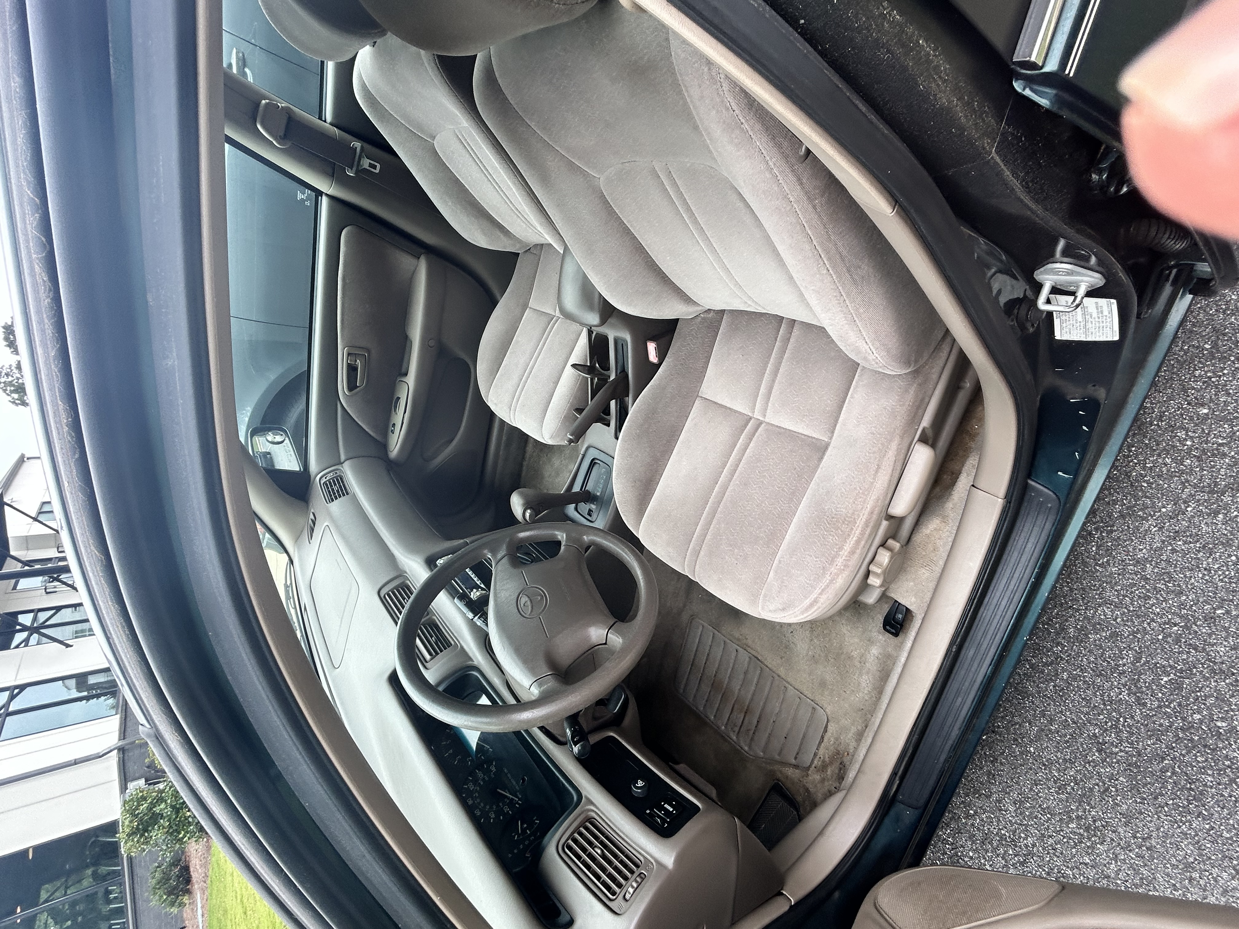 Used 1998 Toyota Camry LE FWD image 9