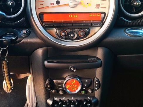 Used 2013 MINI Cooper S image 6