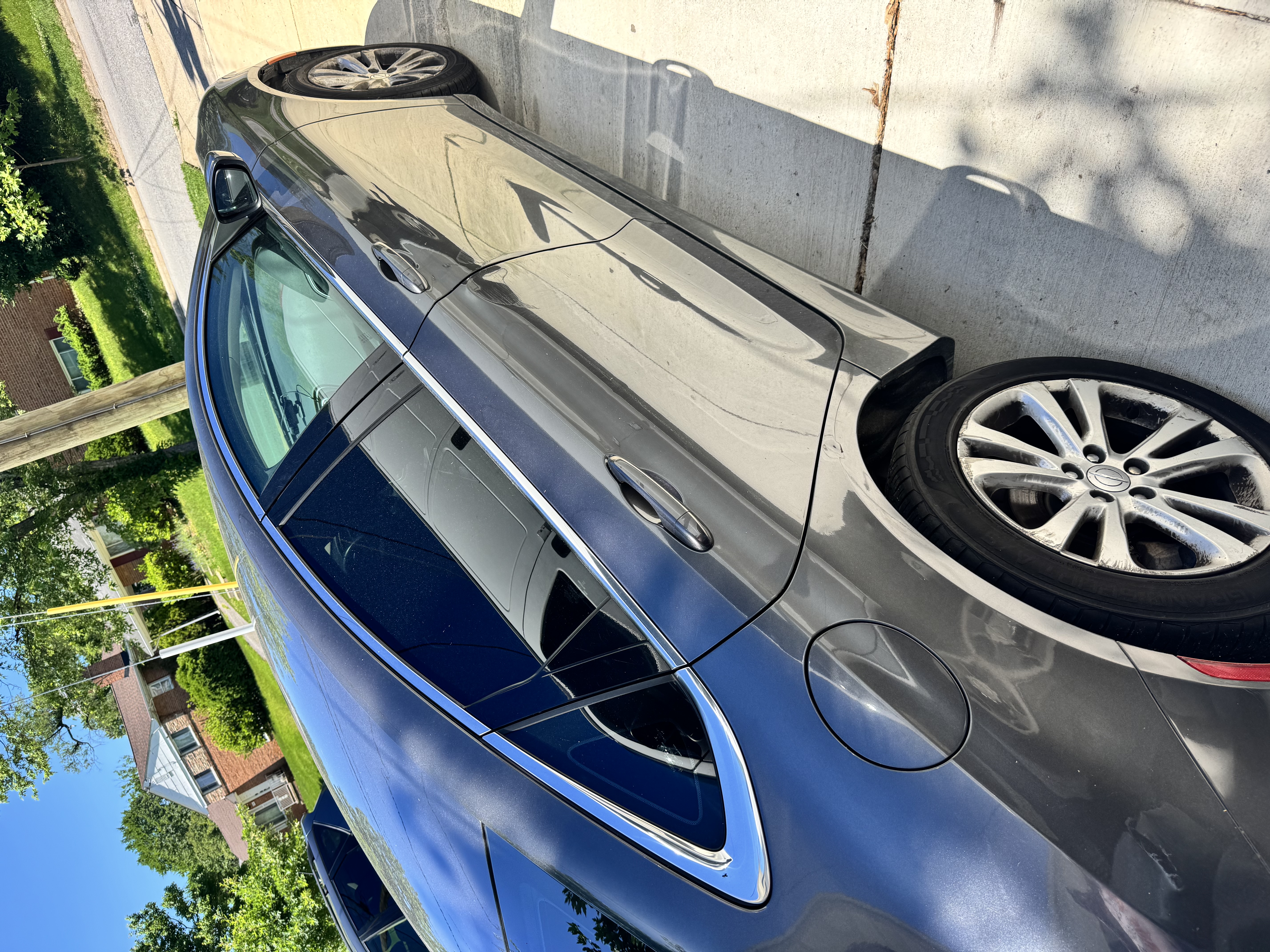 Used 2015 Chrysler 200 Limited w/ Convenience Group FWD image 5