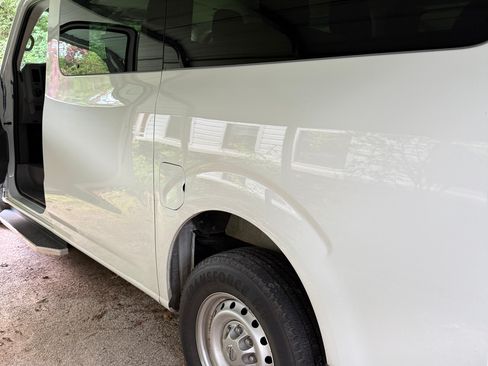 Used 2021 Nissan NV 3500 S RWD image 4