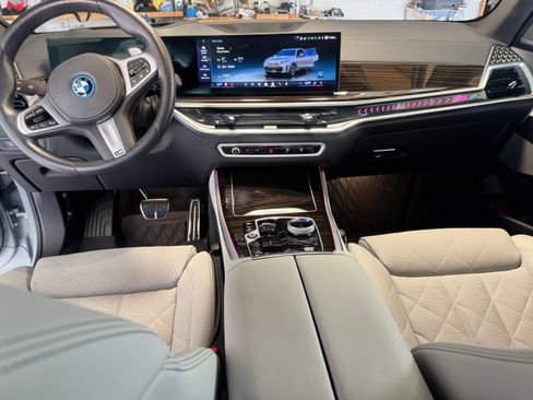 Used 2025 BMW X5 xDrive50e w/ Executive Package image 13