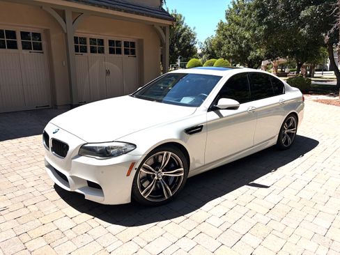 Used 2013 BMW M5 RWD image 18