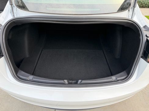 Used 2019 Tesla Model 3 Standard Range Plus image 11