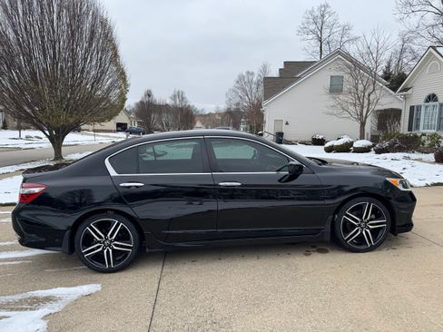 Used 2017 Honda Accord Sport Special Edition image 9