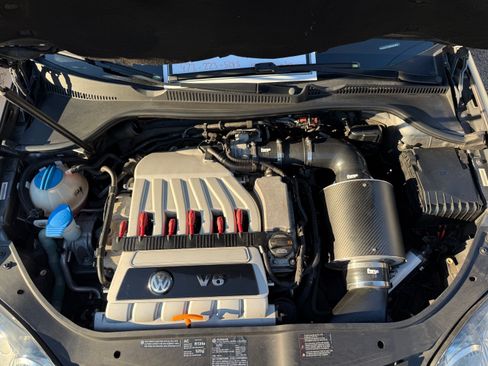 Used 2008 Volkswagen R32 AWD/4WD image 15