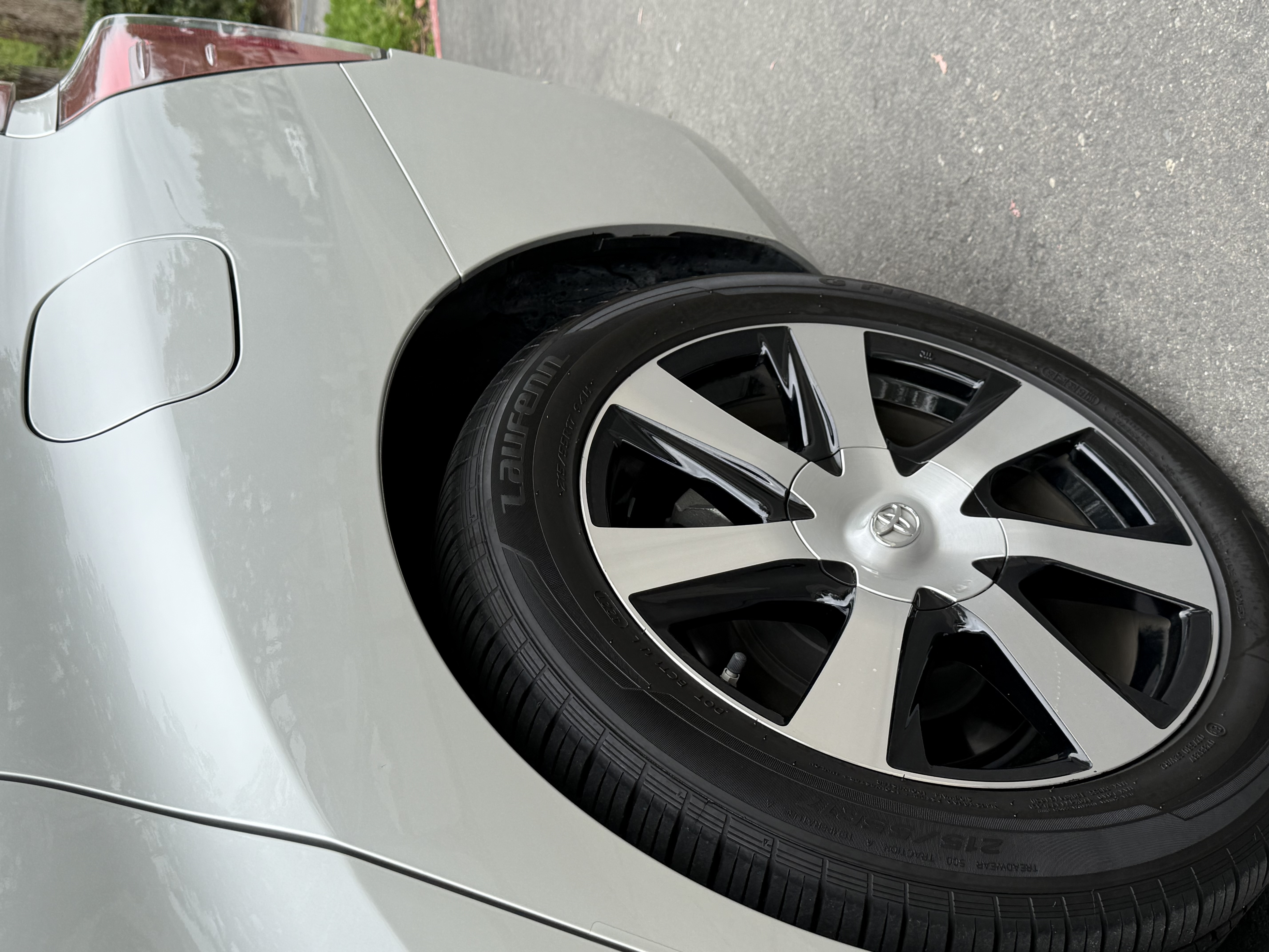 Used 2017 Toyota Mirai FWD image 6