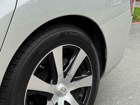 Used 2017 Toyota Mirai FWD image 6