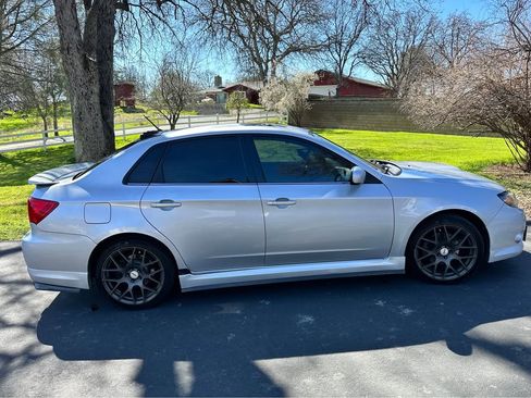 Used 2009 Subaru Impreza WRX Premium image 2