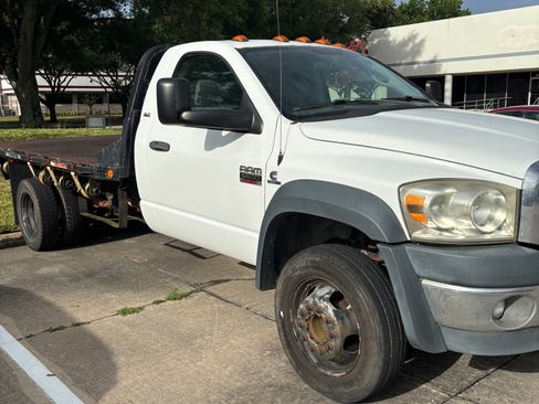 Used 2008 Dodge Ram 5500 Truck 2WD Regular Cab w/ 2GG SLT Cpos Pkg image 1