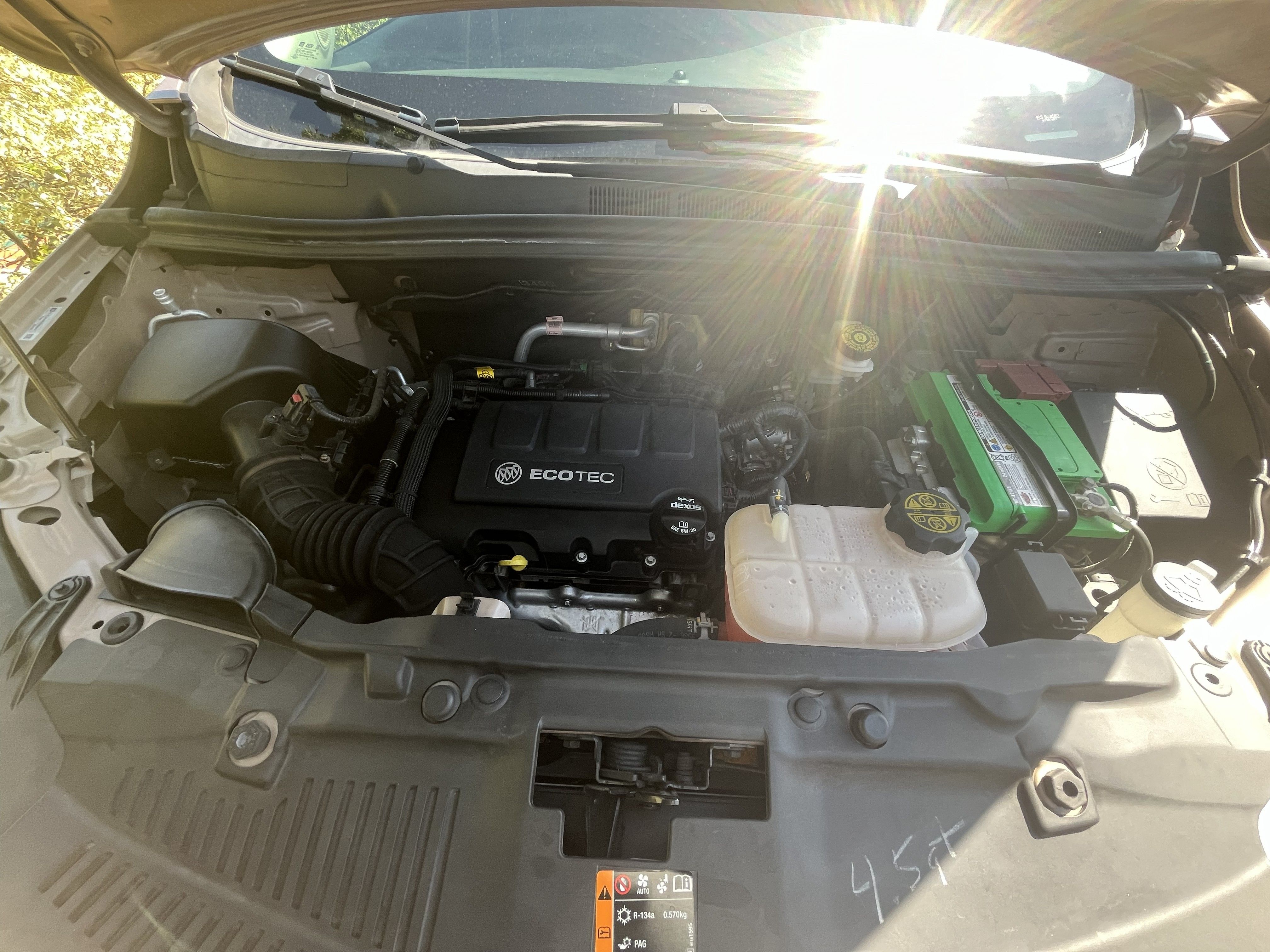 Used 2018 Buick Encore Sport Touring w/ Safety Package FWD image 8