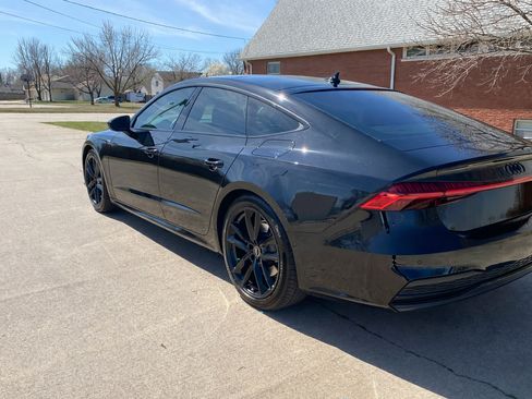 Used 2021 Audi A7 e Prestige w/ Prestige Package image 11