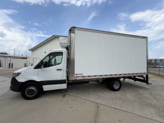 Used 2023 Mercedes-Benz Sprinter 4500 image 2