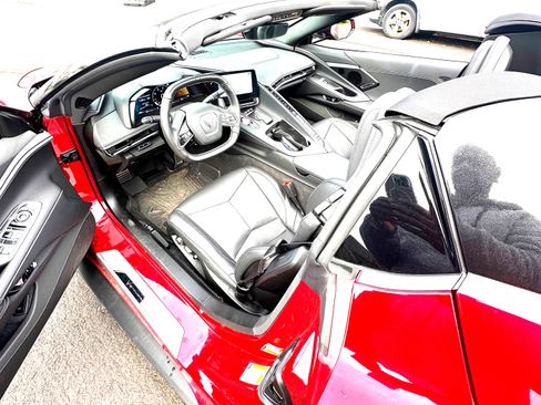 Used 2023 Chevrolet Corvette Stingray Convertible 2D w/ Z51 Performance Package image 11