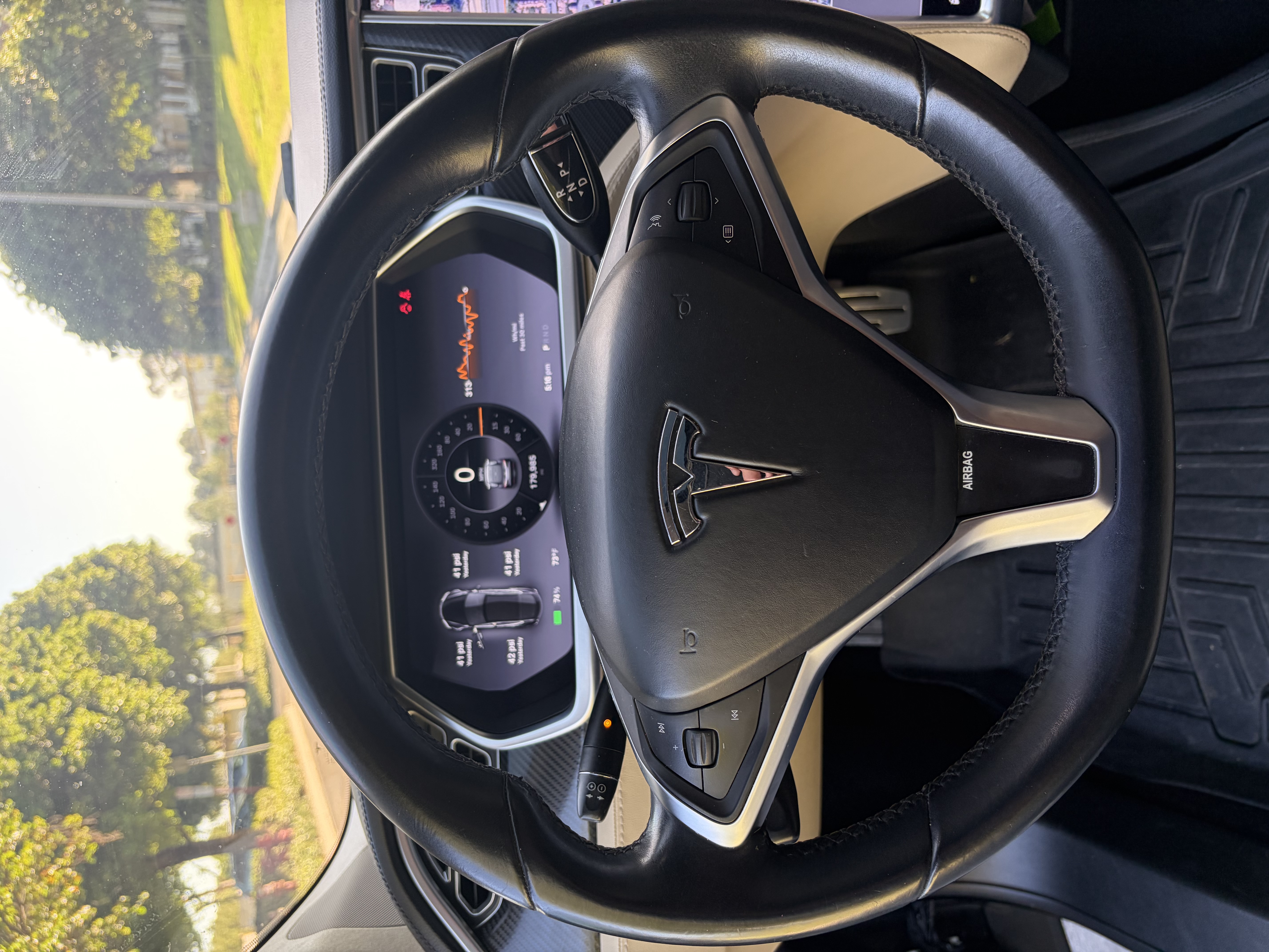 Used 2013 Tesla Model S Performance RWD image 9