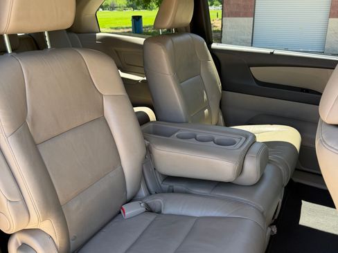 Used 2013 Honda Odyssey EX-L image 10