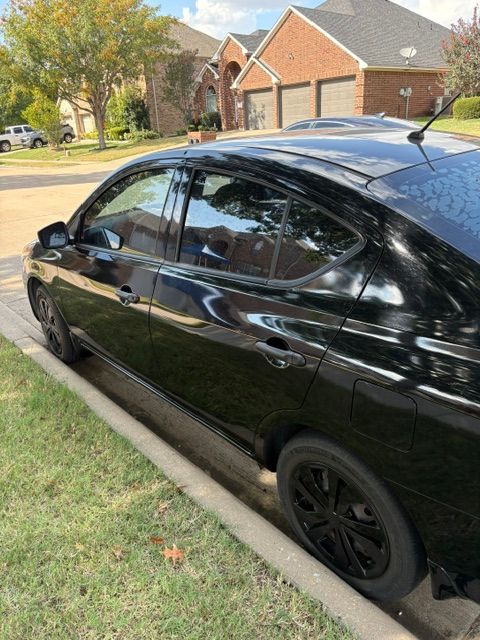 Used 2018 Nissan Versa S Plus FWD image 10