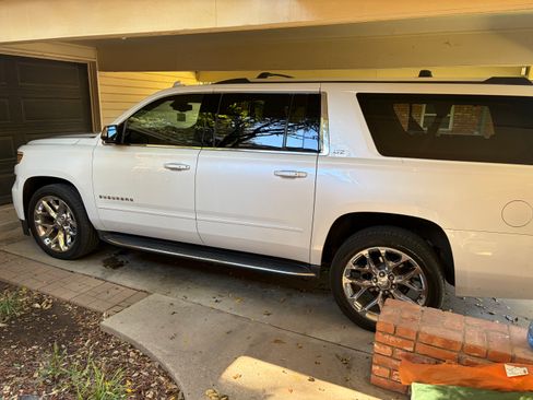 Used 2016 Chevrolet Suburban LTZ image 1