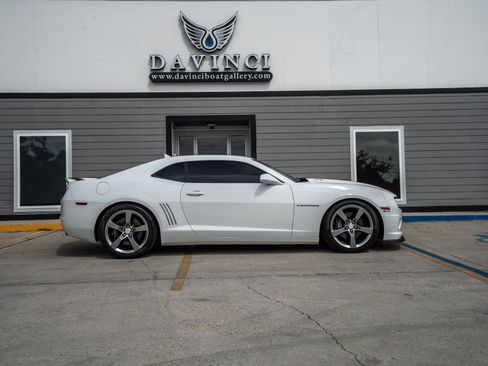 Used 2012 Chevrolet Camaro SS w/ RS Package image 5