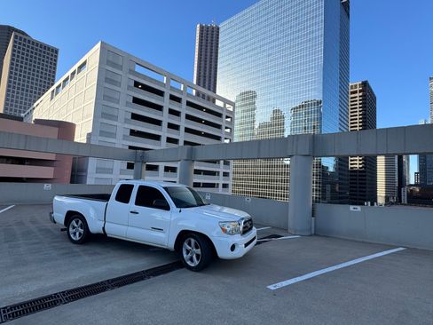 Used 2010 Toyota Tacoma Pickup 4D 6 ft image 13