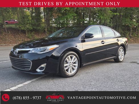 Used 2013 Toyota Avalon XLE image 2