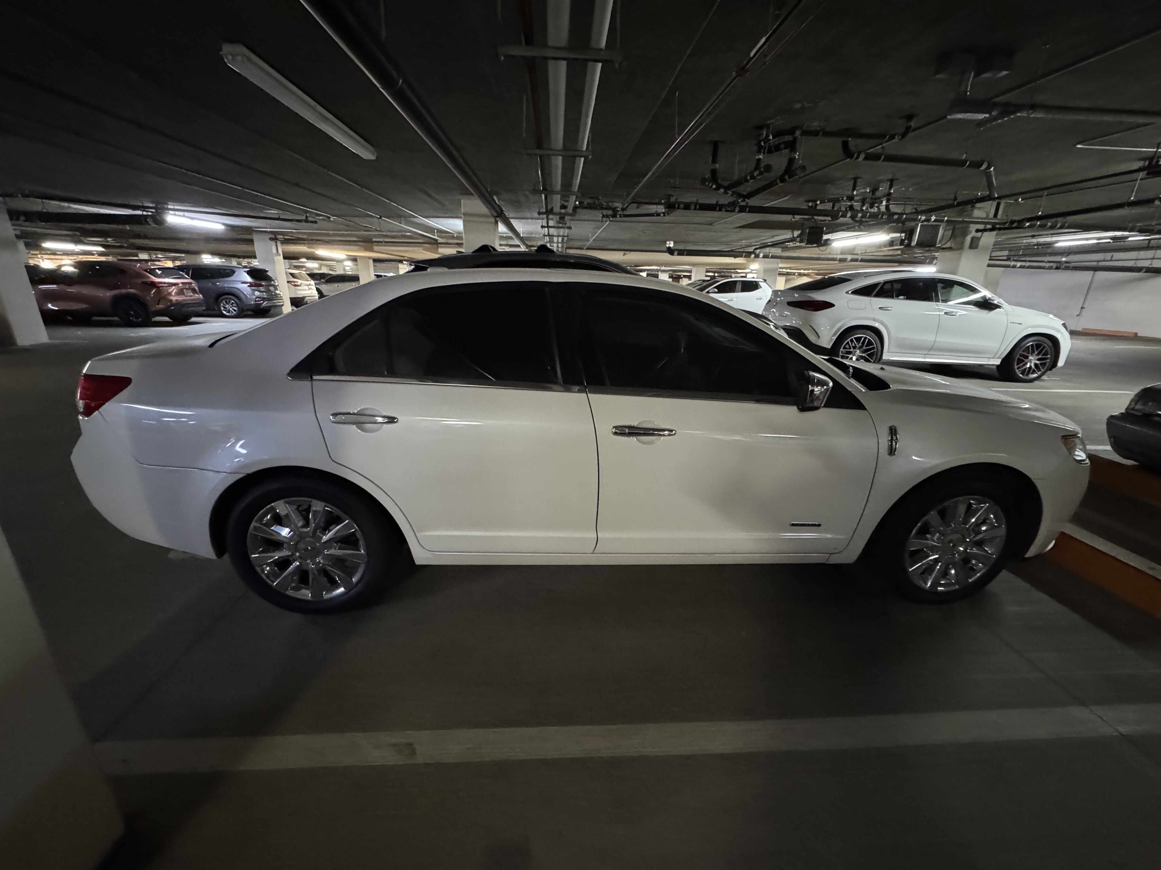 Used 2011 Lincoln MKZ Hybrid w/ 202A Rapid Spec Order Code FWD image 2