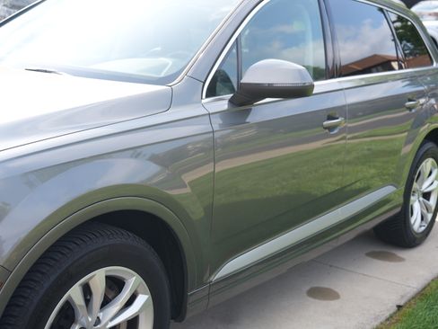 Used 2018 Audi Q7 3.0T Premium Plus w/ Premium Plus Package AWD/4WD image 4