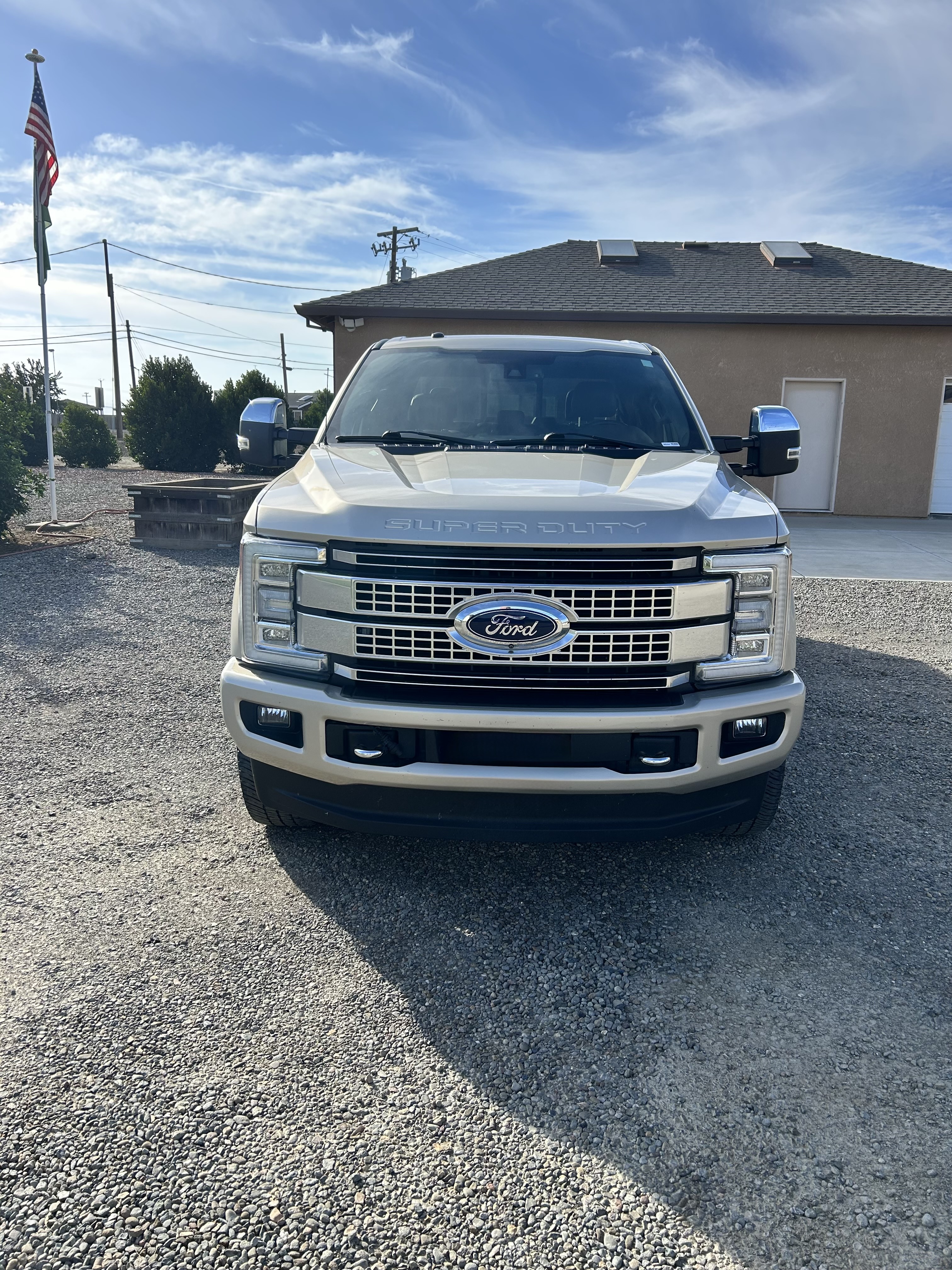 Used 2017 Ford F250 Platinum w/ Platinum Ultimate Package AWD/4WD image 25