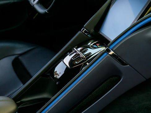 Used 2021 Ferrari Roma image 25