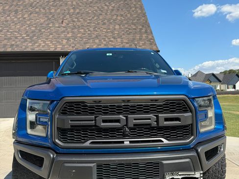 Used 2017 Ford F150 Raptor w/ Equipment Group 802A Luxury AWD/4WD image 13