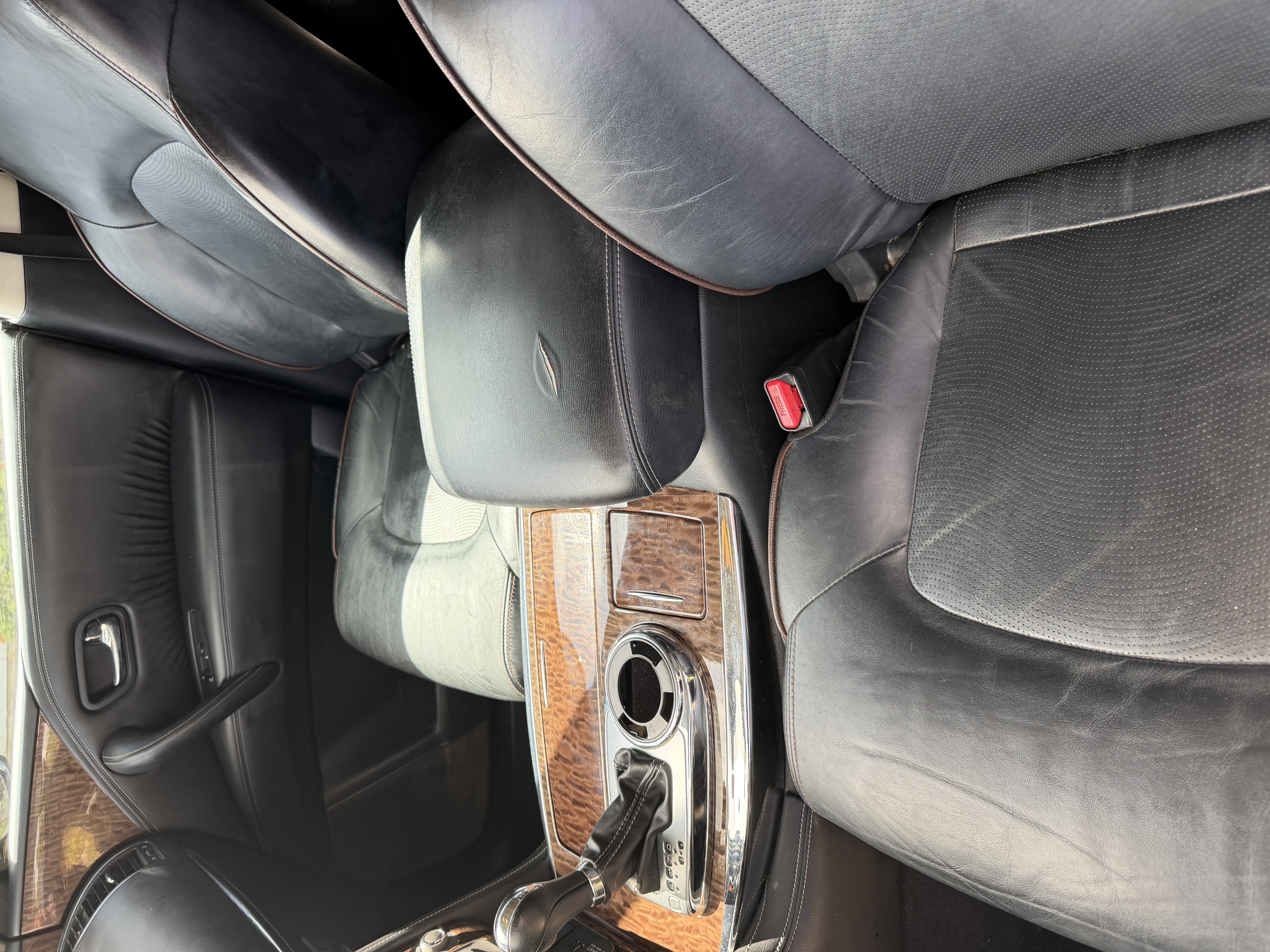 Used 2018 Nissan Armada SL w/ Premium Package RWD image 5