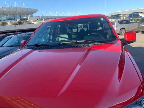 Used 2016 Ford F150 Lariat w/ Equipment Group 502A Luxury image 12