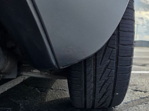 Used 2006 Pontiac Solstice Convertible w/ Premium Package image 23