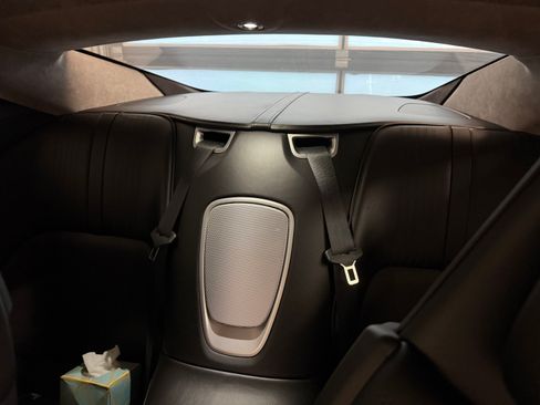 Used 2018 Aston Martin DB11 V12 RWD image 12