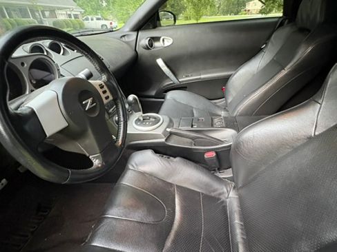 Used 2004 Nissan 350Z Touring RWD image 5