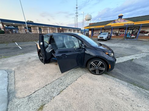 Used 2015 BMW i3 w/ Range Extender RWD image 2