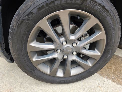 Used 2016 Jeep Grand Cherokee Limited 75th Anniversary image 15