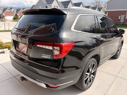 Used 2022 Honda Pilot Touring image 10