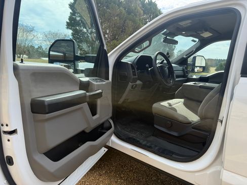 Used 2020 Ford F350 XL w/ STX Appearance Package image 8