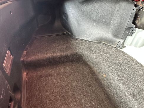 Used 2006 MAZDA MX-5 Miata Sport image 18