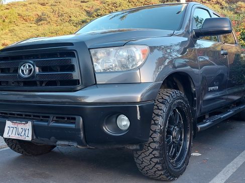 Used 2013 Toyota Tundra SR5 image 1