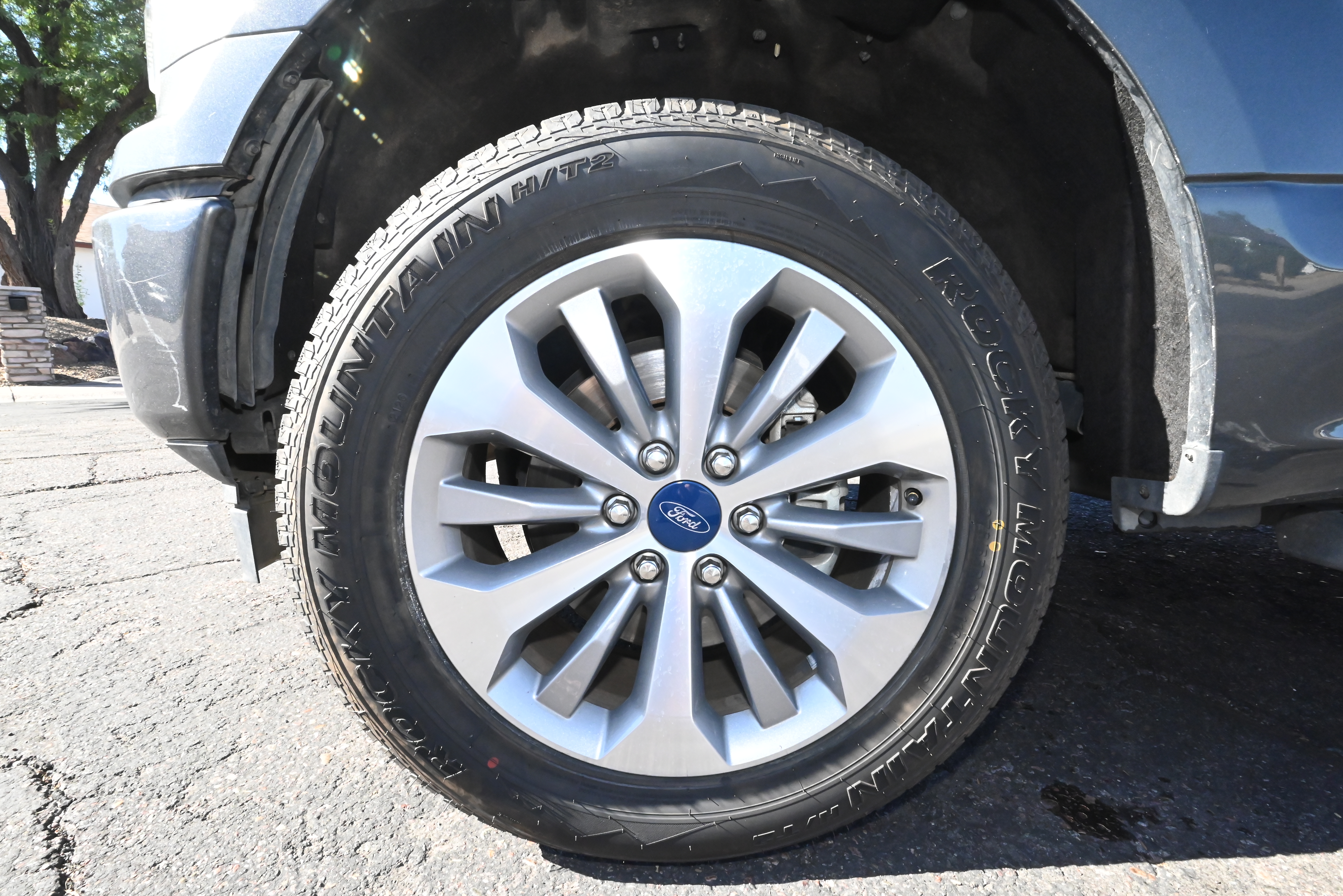 Used 2018 Ford F150 XL w/ Equipment Group 101A Mid AWD/4WD image 11