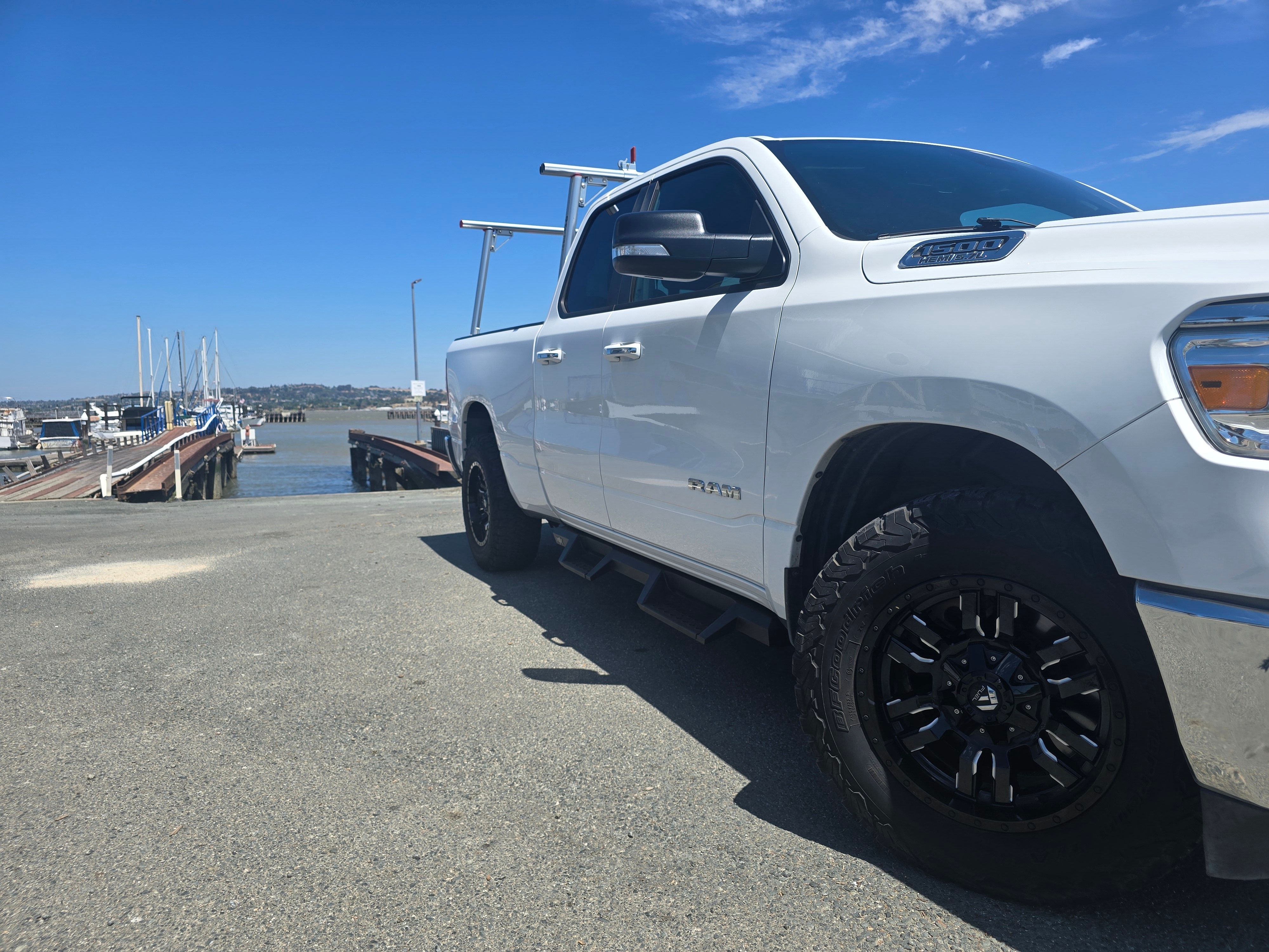 Used 2019 RAM 1500 Big Horn AWD/4WD image 4