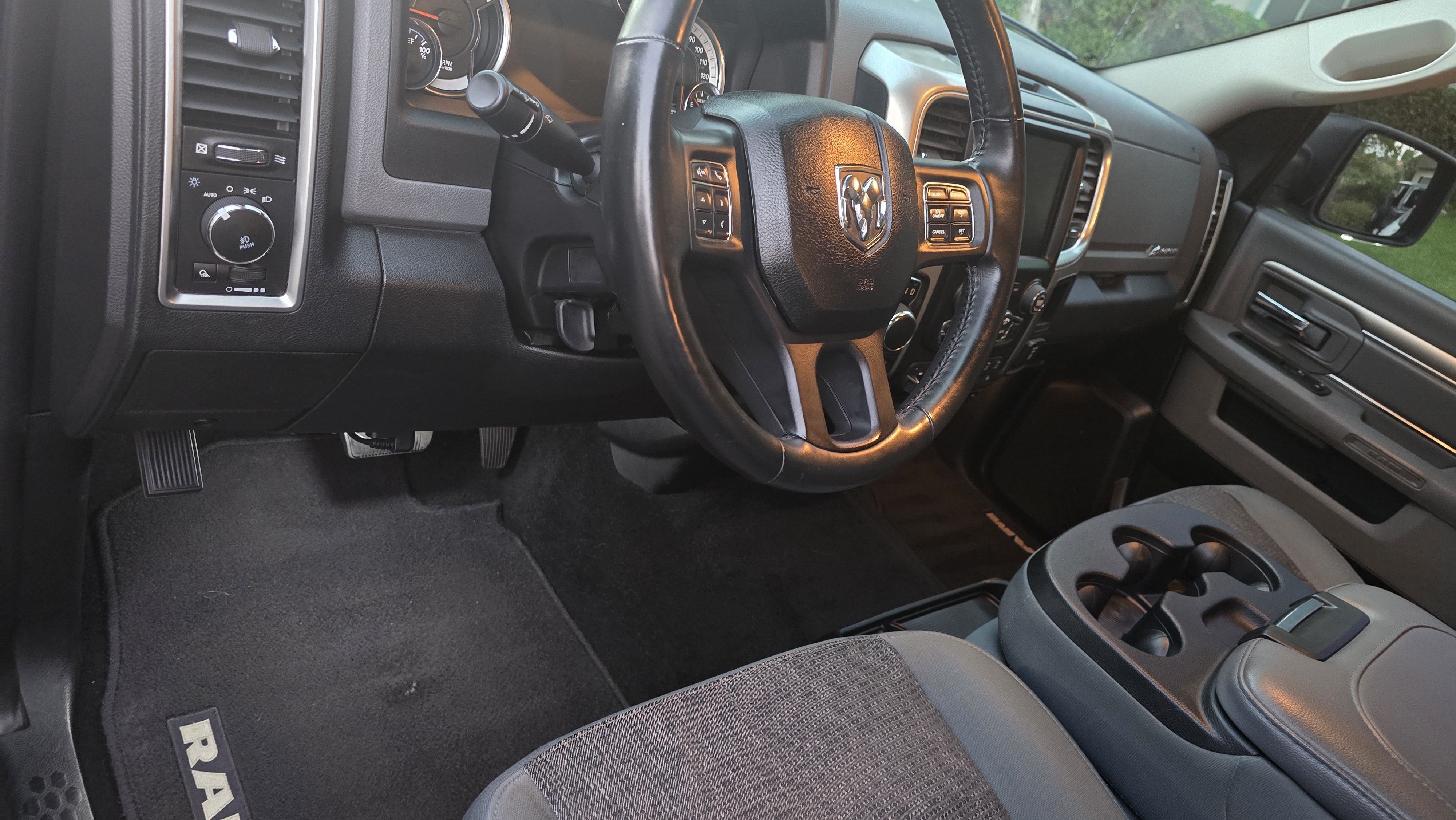 Used 2017 RAM 1500 Big Horn AWD/4WD image 13