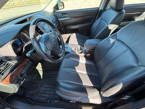 Used 2013 Subaru Legacy 3.6R Limited image 8