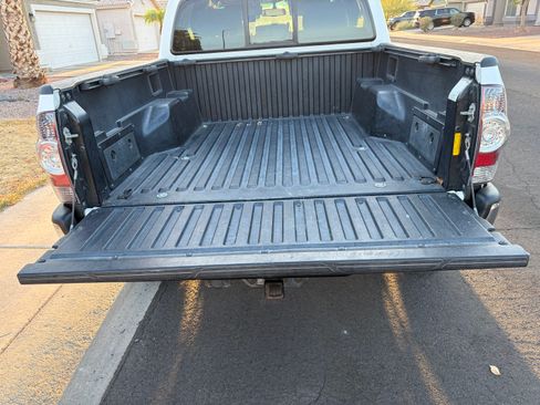 Used 2010 Toyota Tacoma 4x4 Double Cab image 10